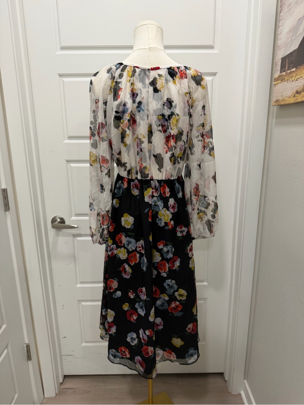 Ann Taylor Petite White/Black Floral Print Dress - Picture 4 of 9